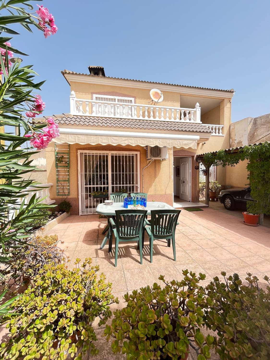 Large Villa with 2 bedrooms and 2 bathrooms Located in San Miguel de Salinas