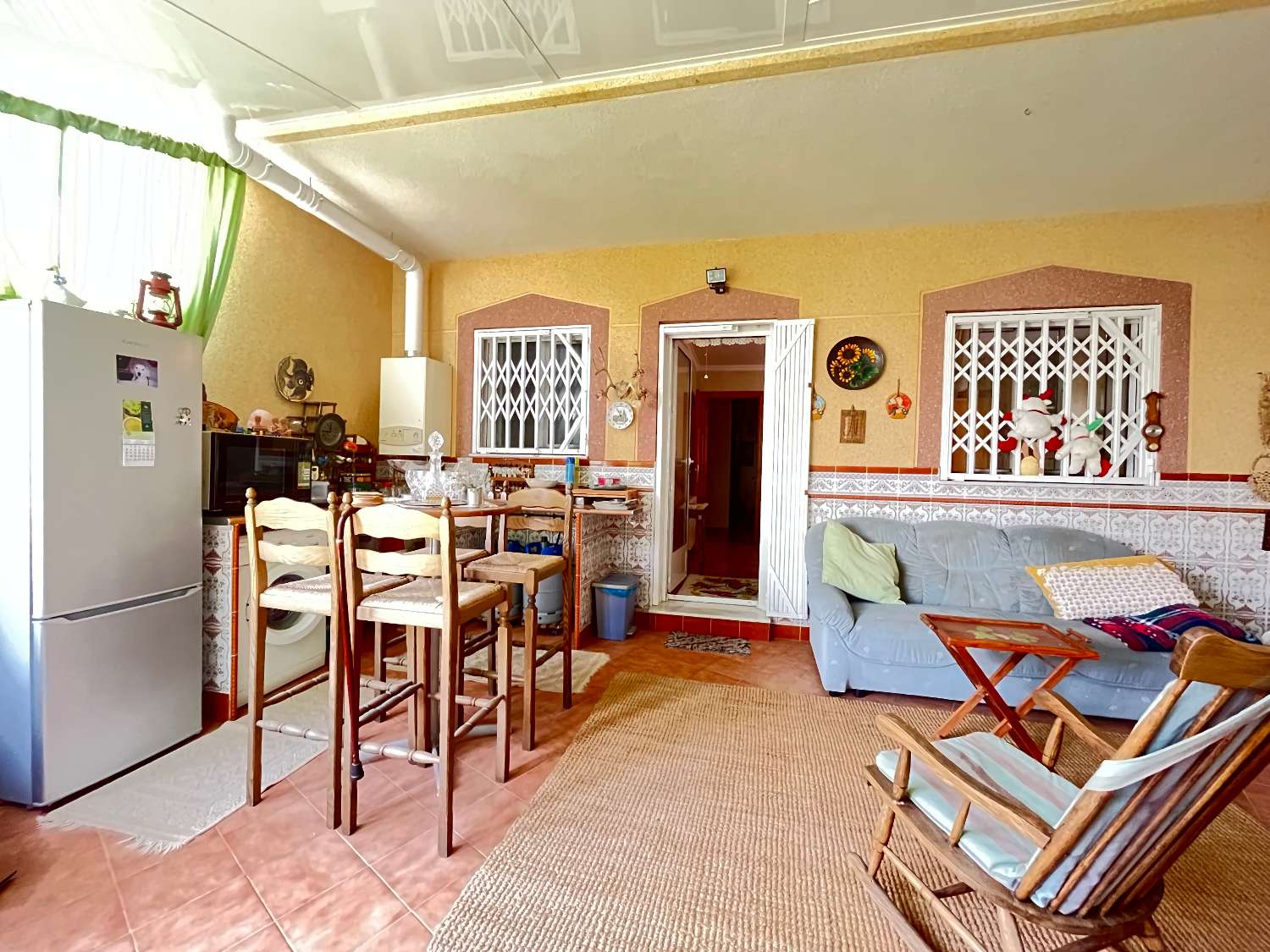 Gran Chalet de 2 dormitorios y 2 baños Ubicado en San Miguel de Salinas