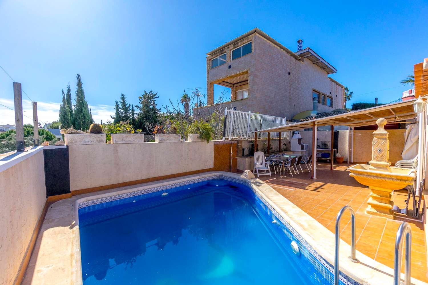 VILLA PÅ BALKONGERNA TORREVIEJA 4 SOVRUM / PRIVAT POOL