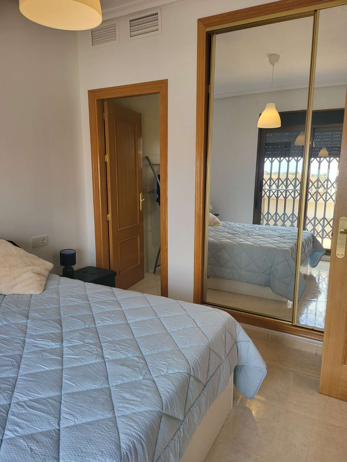 Bungalow con 3 camere da letto, 3 bagni e 1 piscina comune