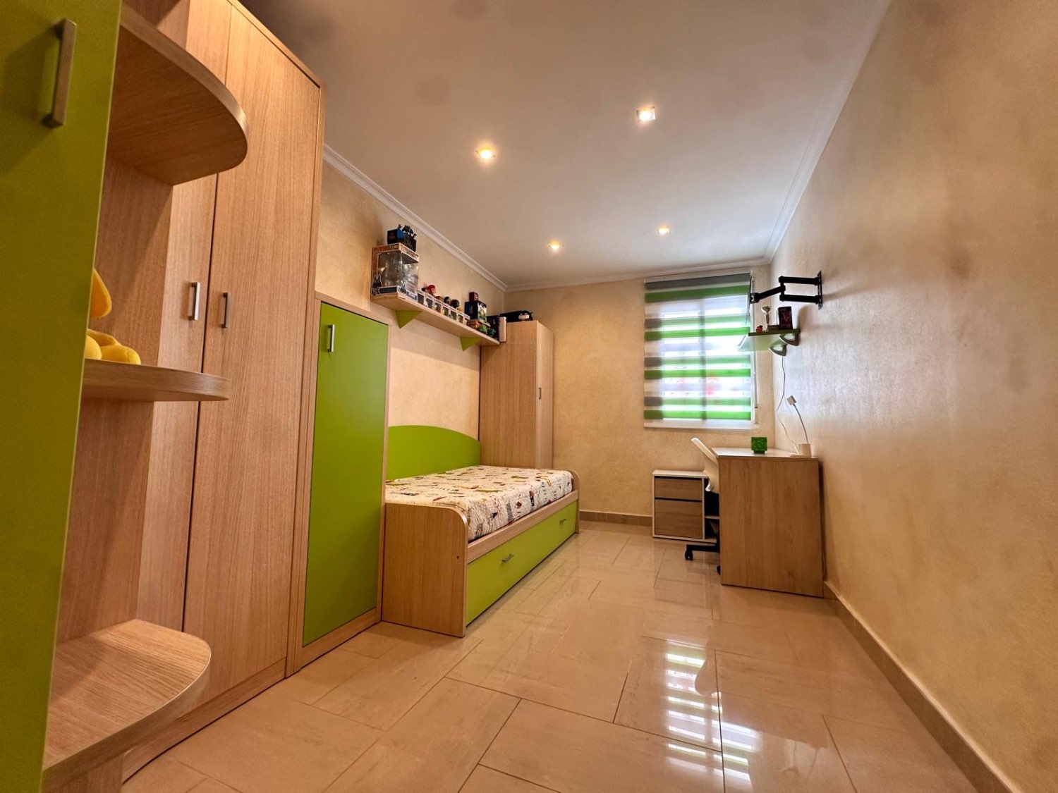 Super appartement à Torrevieja pour emménager ! 3 chambres , 2 salles de bain entièrement rénovées