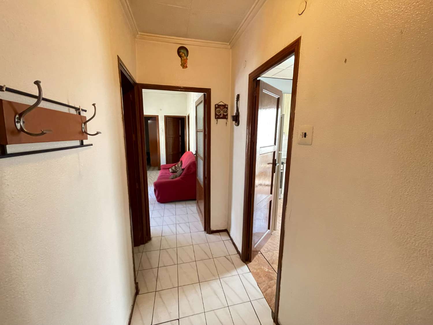 4 bedroom apartment in Orihuela City centre.