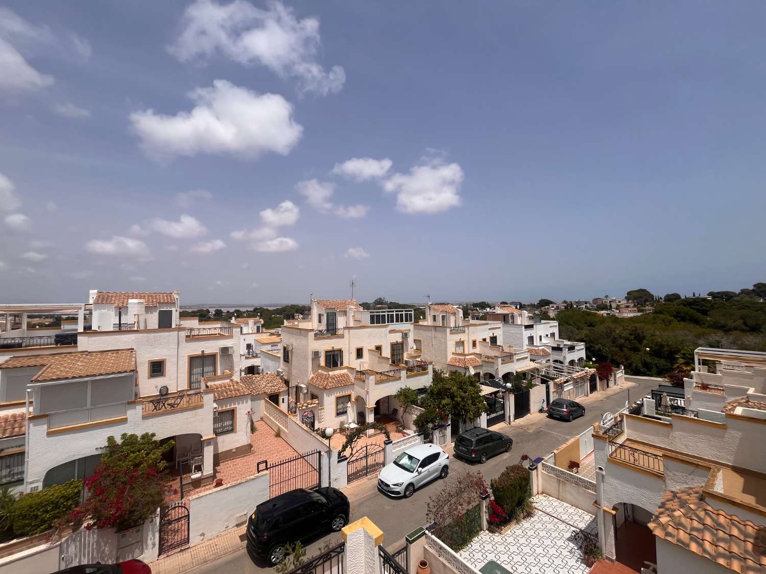 Duplex 3 chambres ,2 salles de bains et 2 piscines communes dans Dream Hils sur Orihuela costa