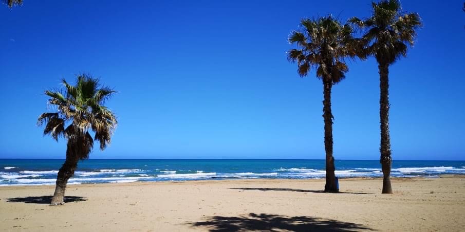 UNABHÄNGIGE VILLA LA ZENIA - STRANDSEITE