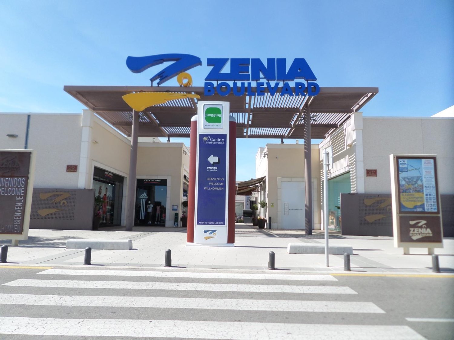 UNABHÄNGIGE VILLA LA ZENIA - STRANDSEITE