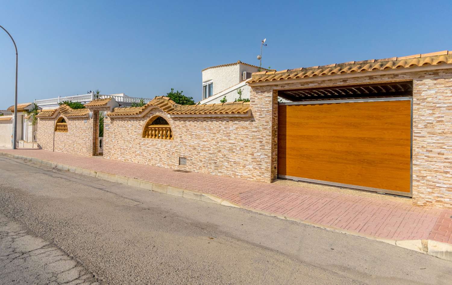 Belle maison individuelle avec appartement d’amis et piscine privée