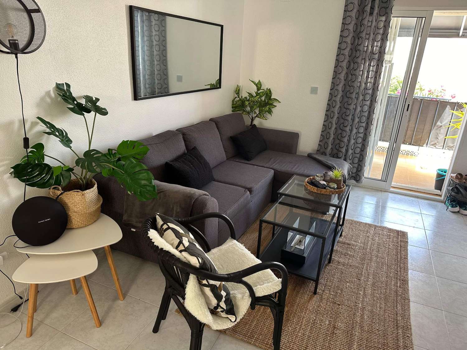 Apartamento de 2 dormitorios y Solarium privado en planta alta en La Florida con piscina comunitaria