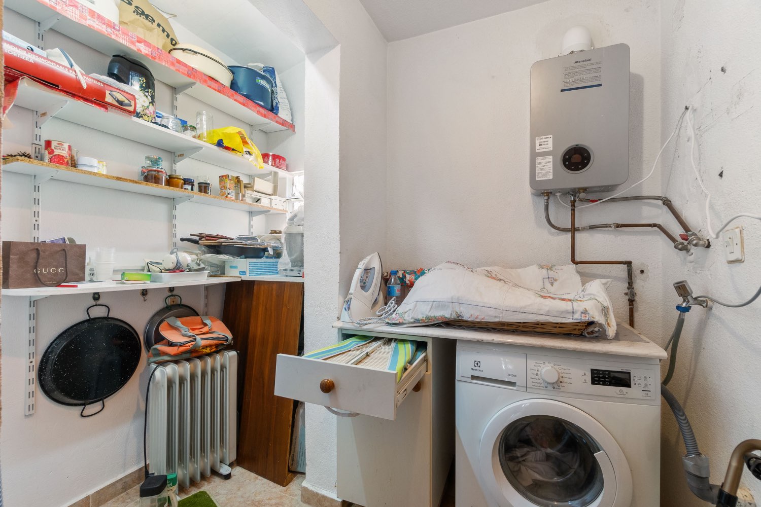 Maison individuelle de 3 chambres située à La Florida avec piscine privée.