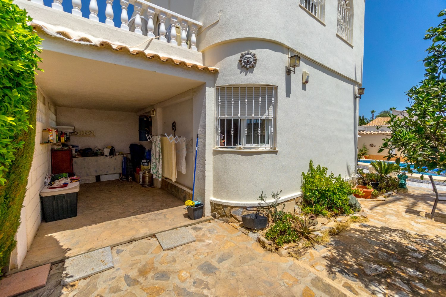 Maison individuelle de 3 chambres située à La Florida avec piscine privée.