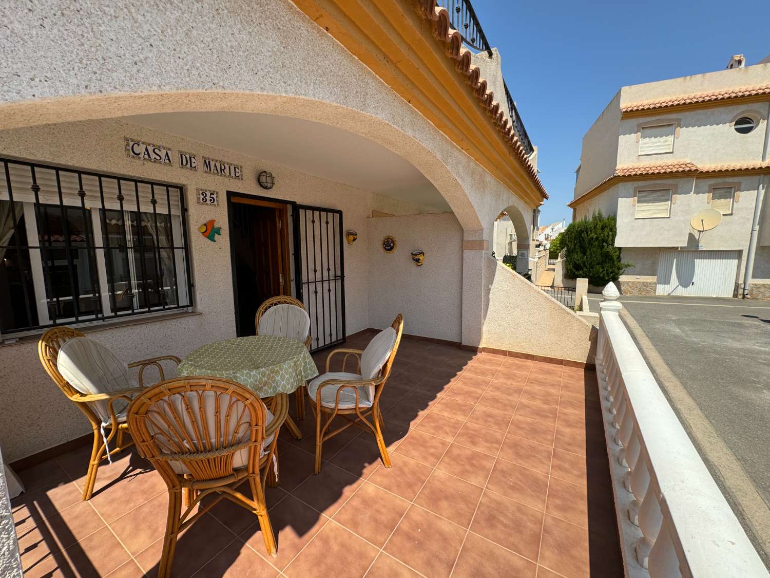 Eck-Maisonette mit 2 Schlafzimmern im Herzen von Playa Flamenca