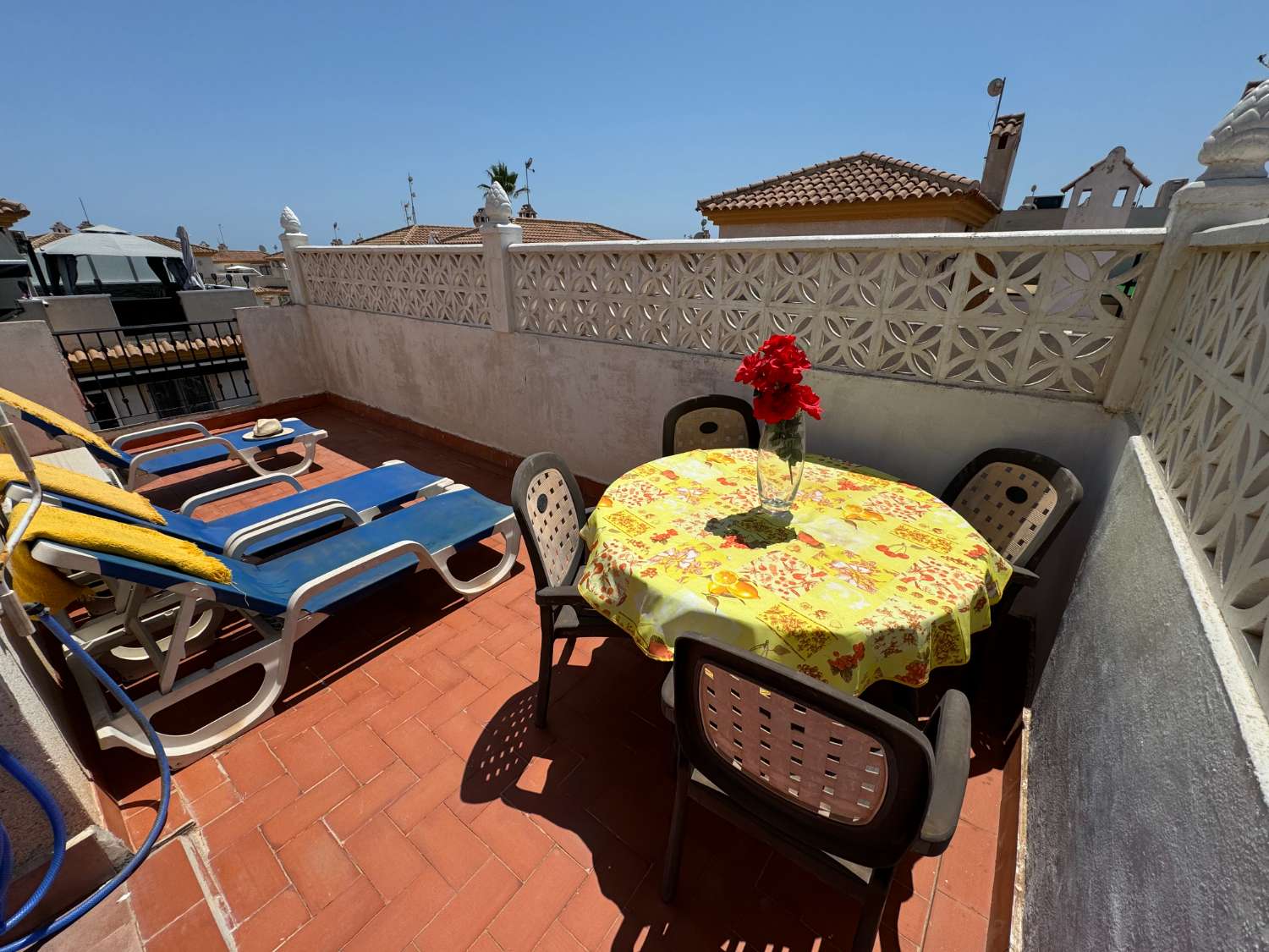 Eck-Maisonette mit 2 Schlafzimmern im Herzen von Playa Flamenca