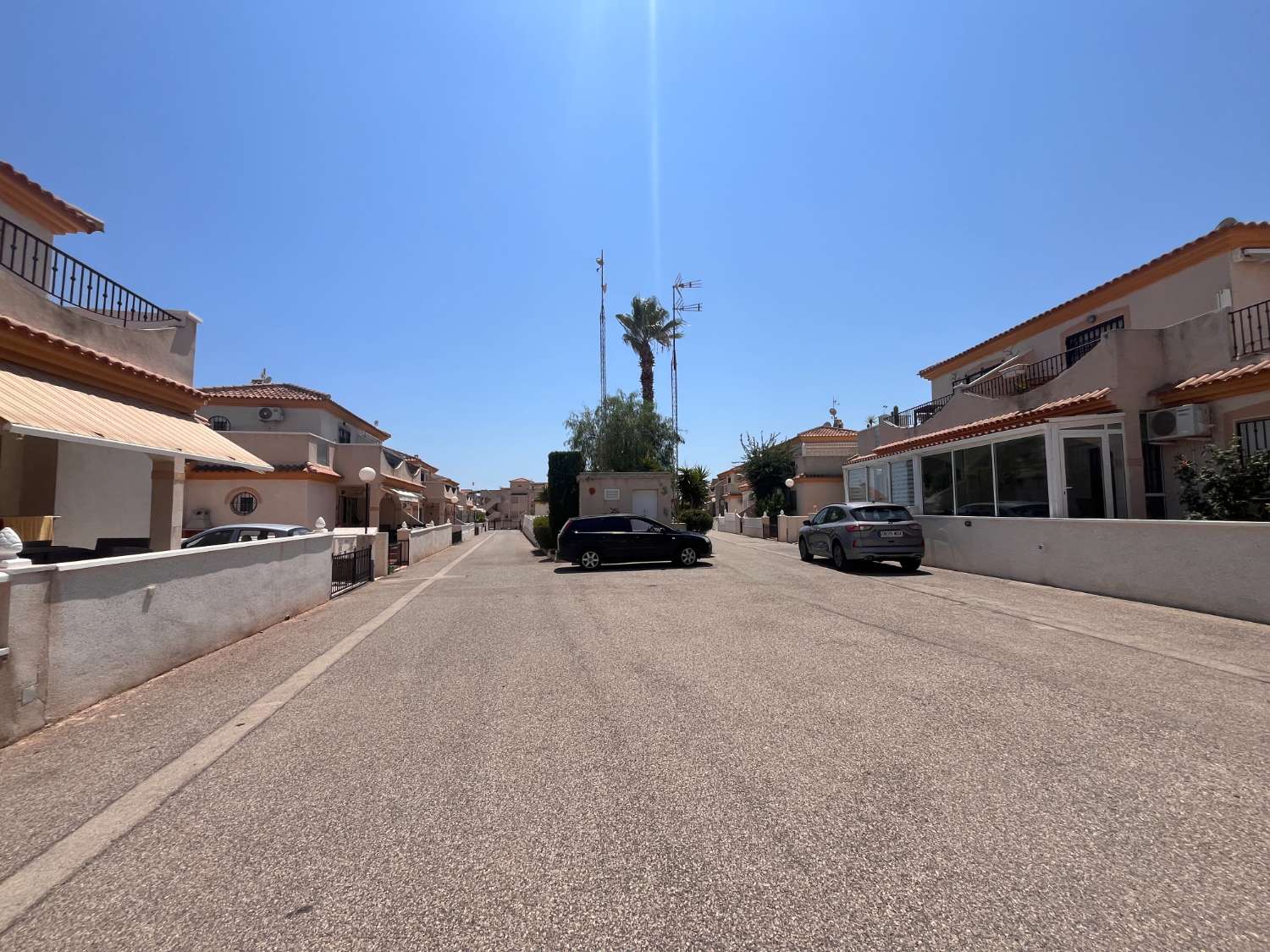 2-værelses hjørne duplex i hjertet af Playa Flamenca