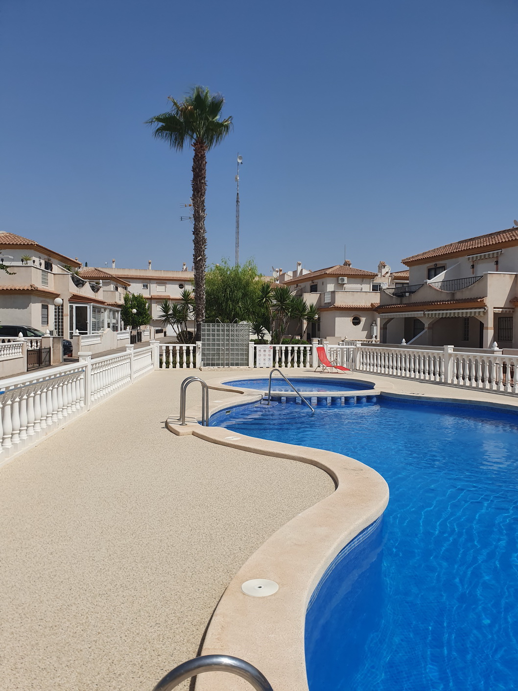 2-værelses hjørne duplex i hjertet af Playa Flamenca