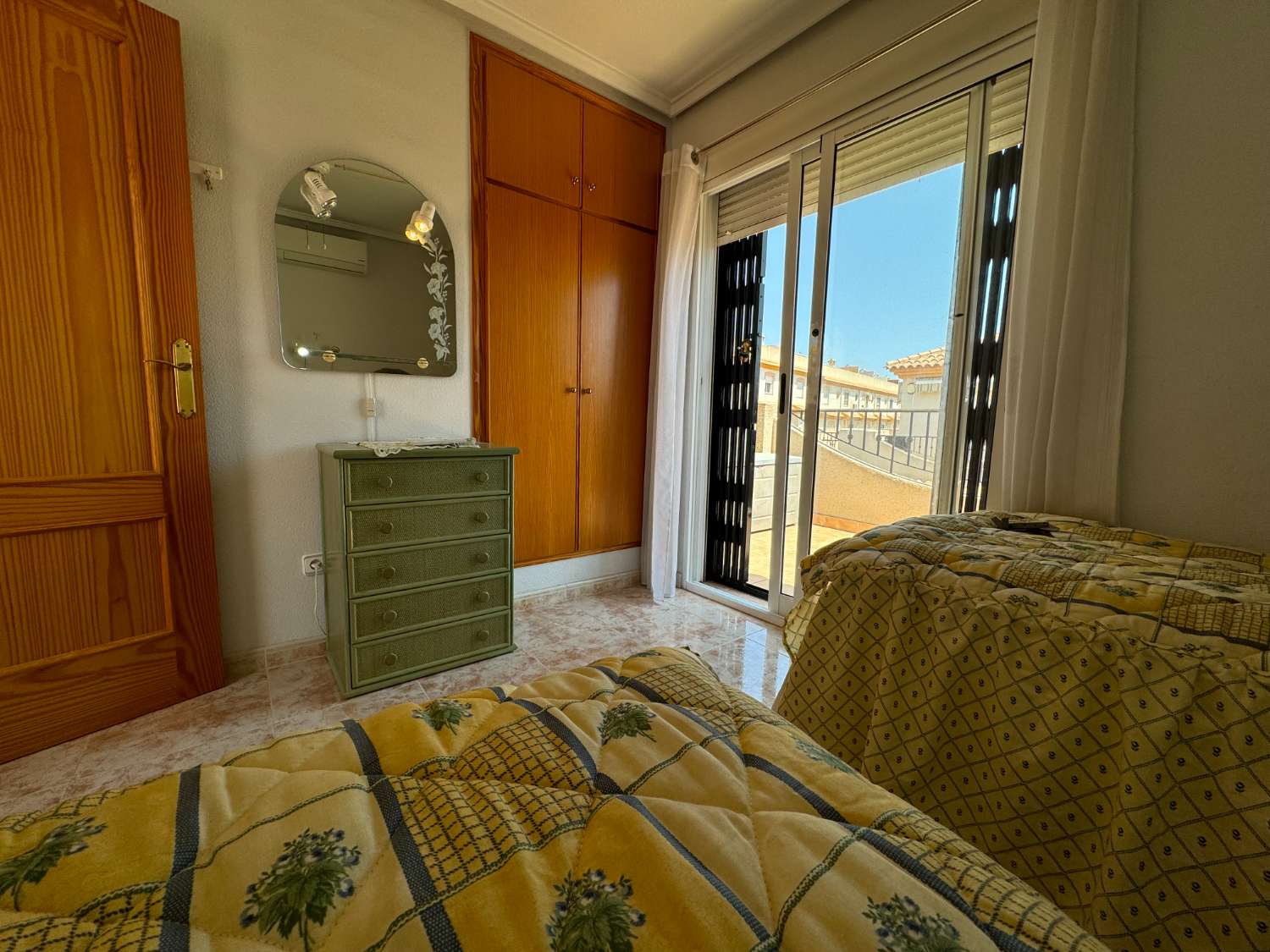 Eck-Maisonette mit 2 Schlafzimmern im Herzen von Playa Flamenca