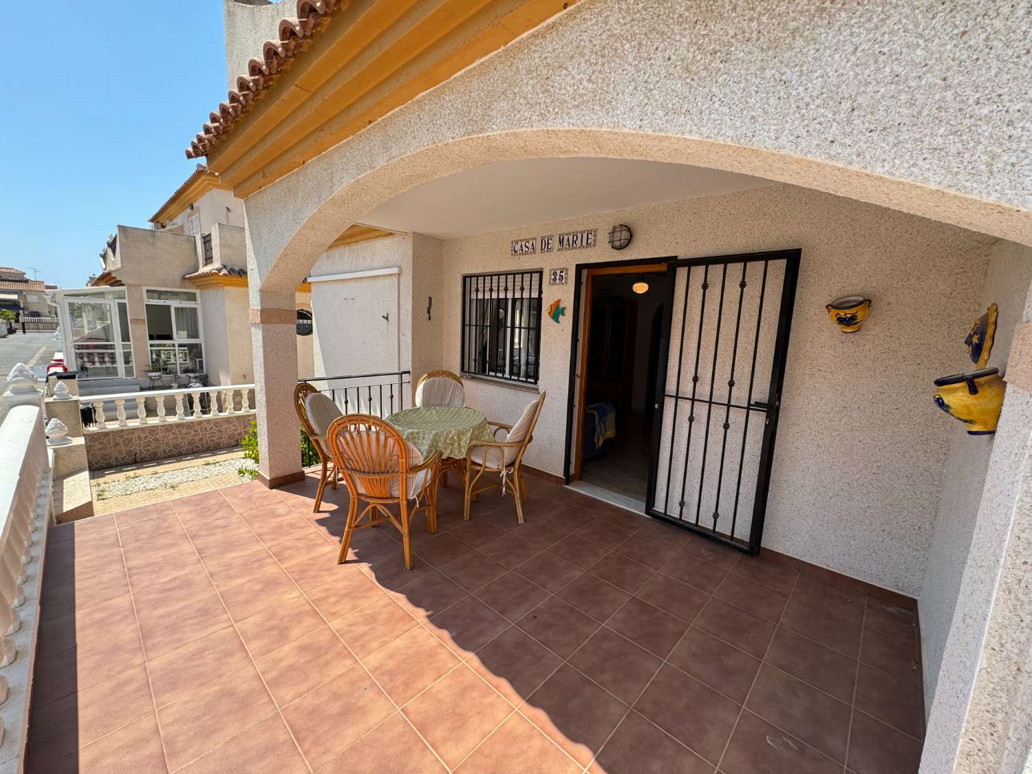 2 makuuhuoneen duplex-kulmahuoneisto Playa Flamencan sydämessä