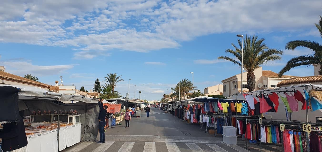 Hoekduplex met 2 slaapkamers in het hart van Playa Flamenca