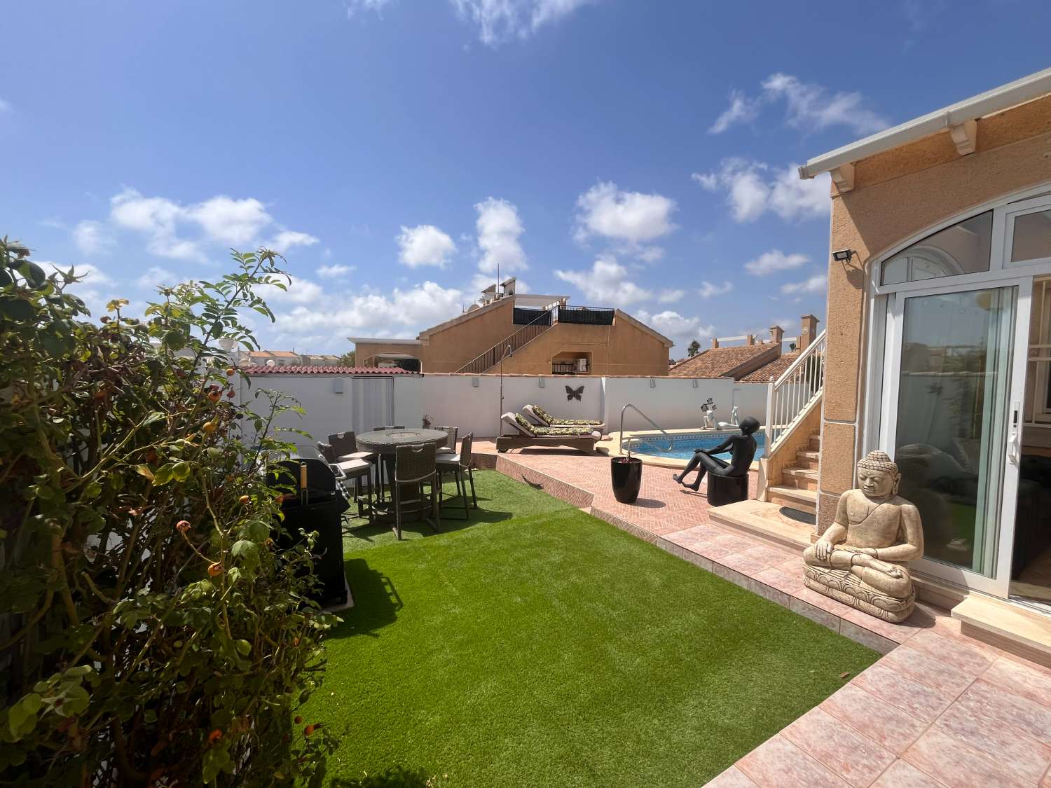 Villa individuelle 3 Chambres, 2 Salles de bains avec piscine à Los Altos sur Orihuela costa