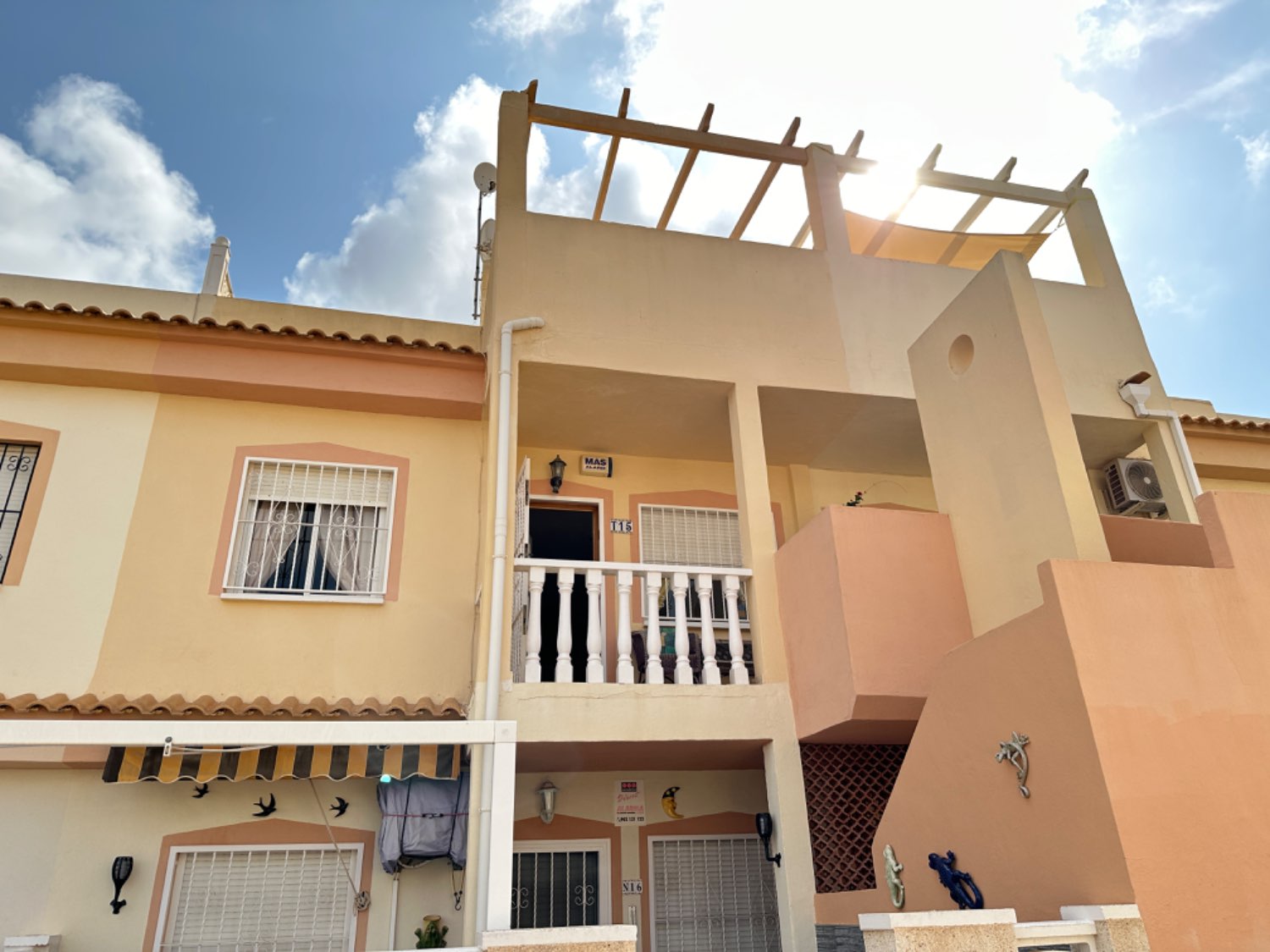 Appartement op de bovenste verdieping gelegen in Florida, 2 slaapkamers en een eigen solarium