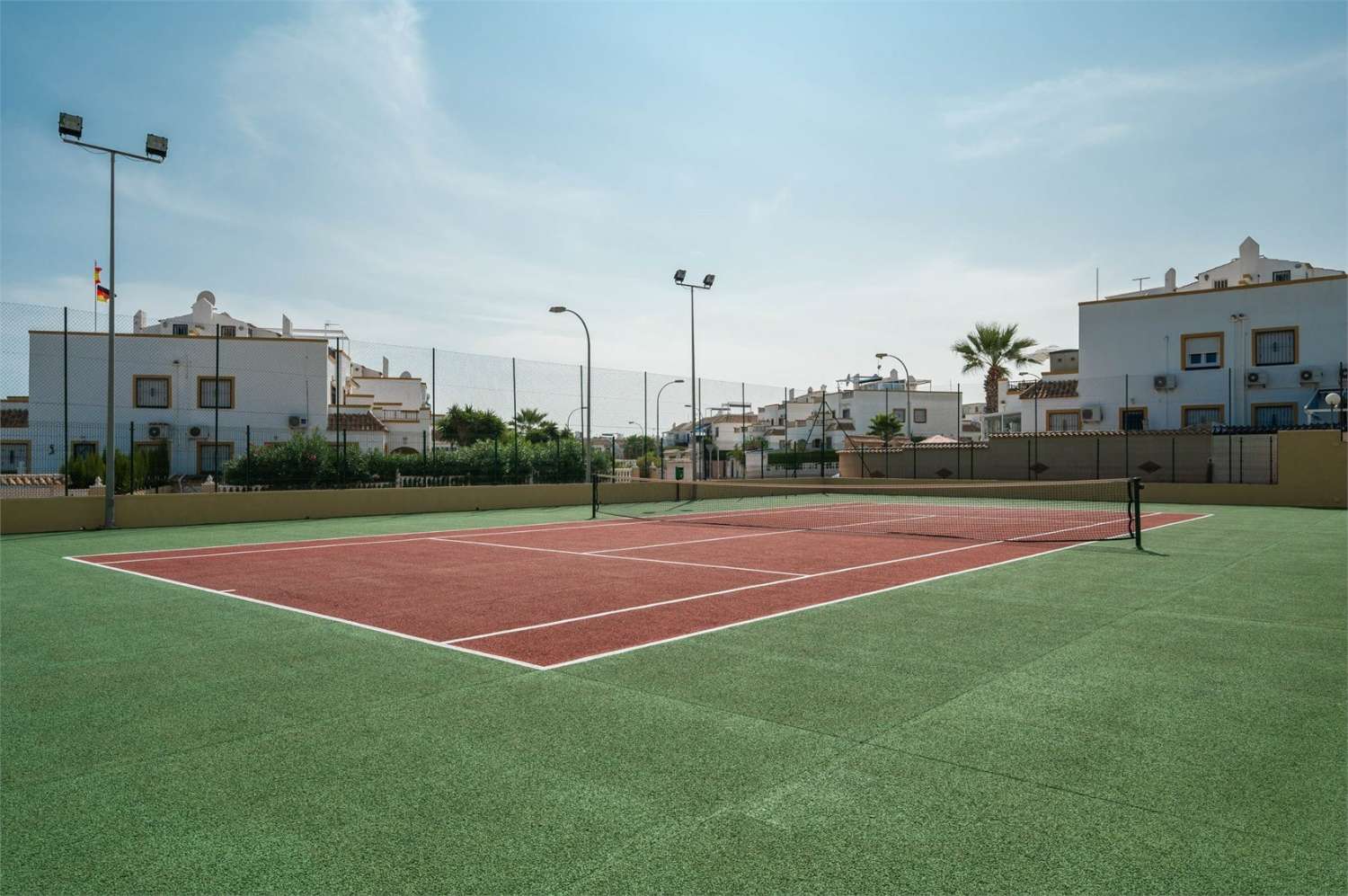 Bonito apartamento de 2 dormitorios en planta baja en La Florida