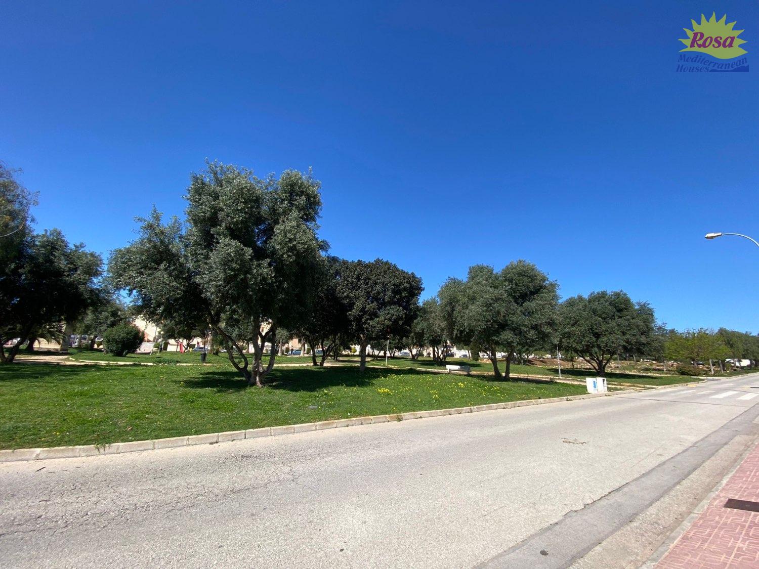 Bonito apartamento de 2 dormitorios en planta baja en La Florida