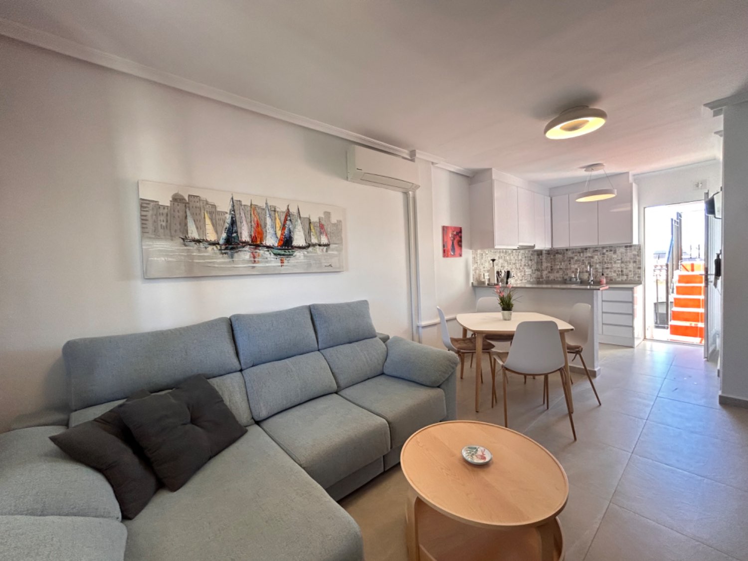 Refurbished Southfacing Apartment in Las Chismosas