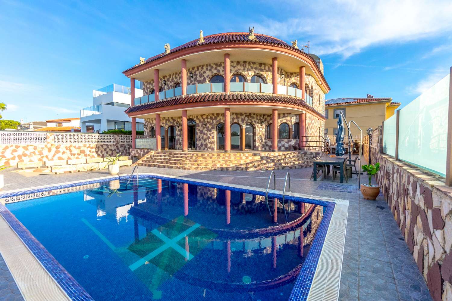 Exclusive villa 150m from La Zenia beach