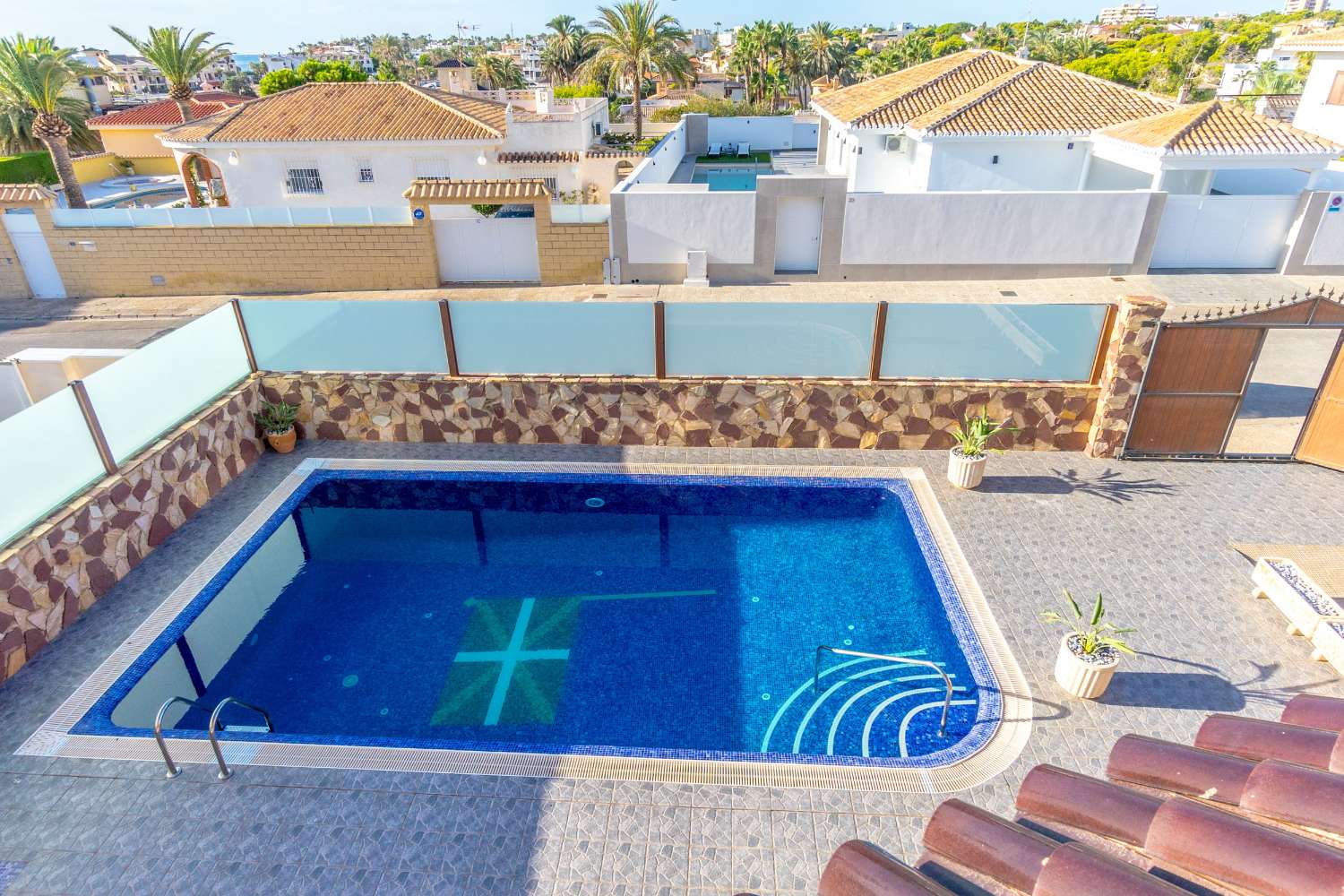 Exclusive villa 150m from La Zenia beach