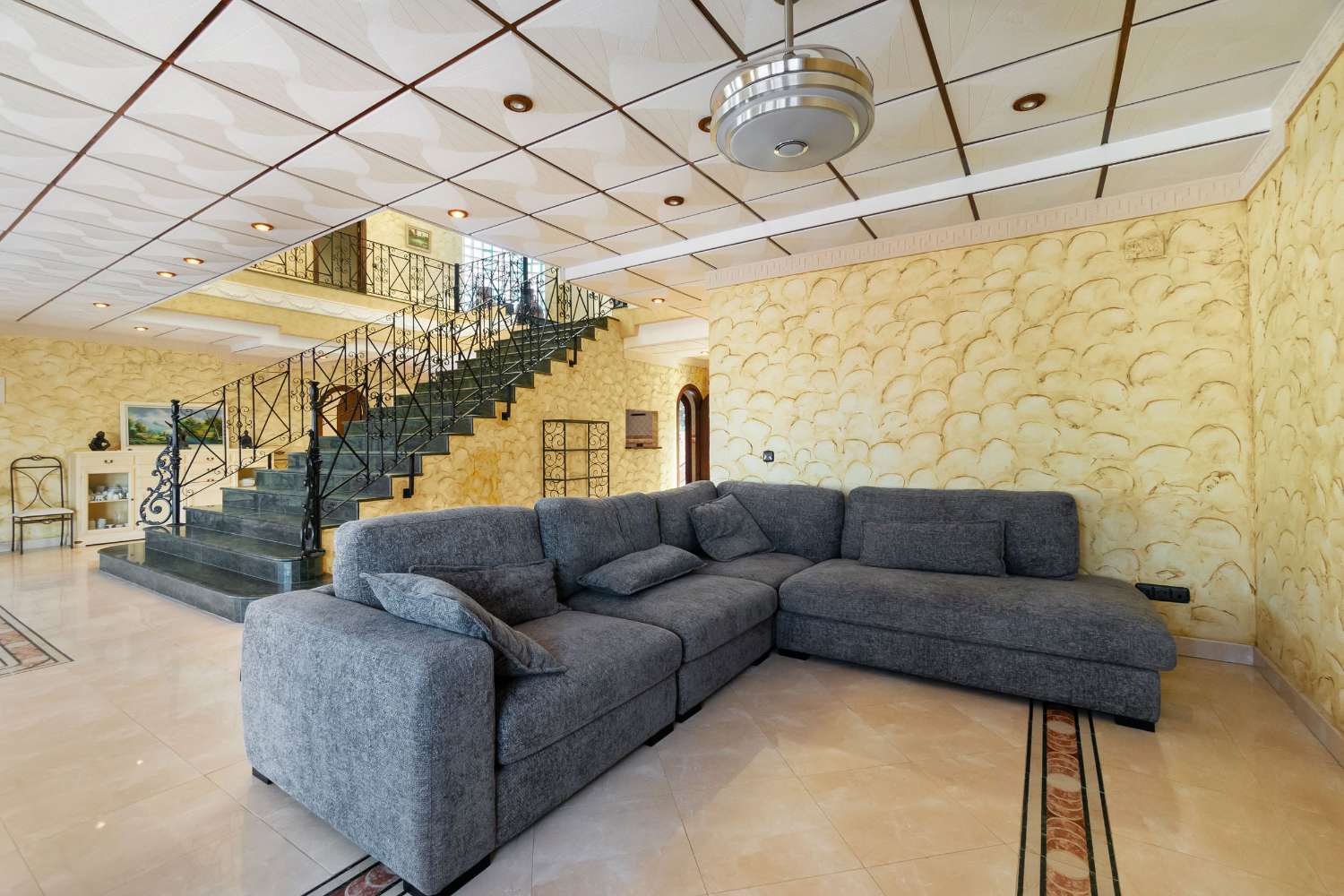 Exclusive villa 150m from La Zenia beach