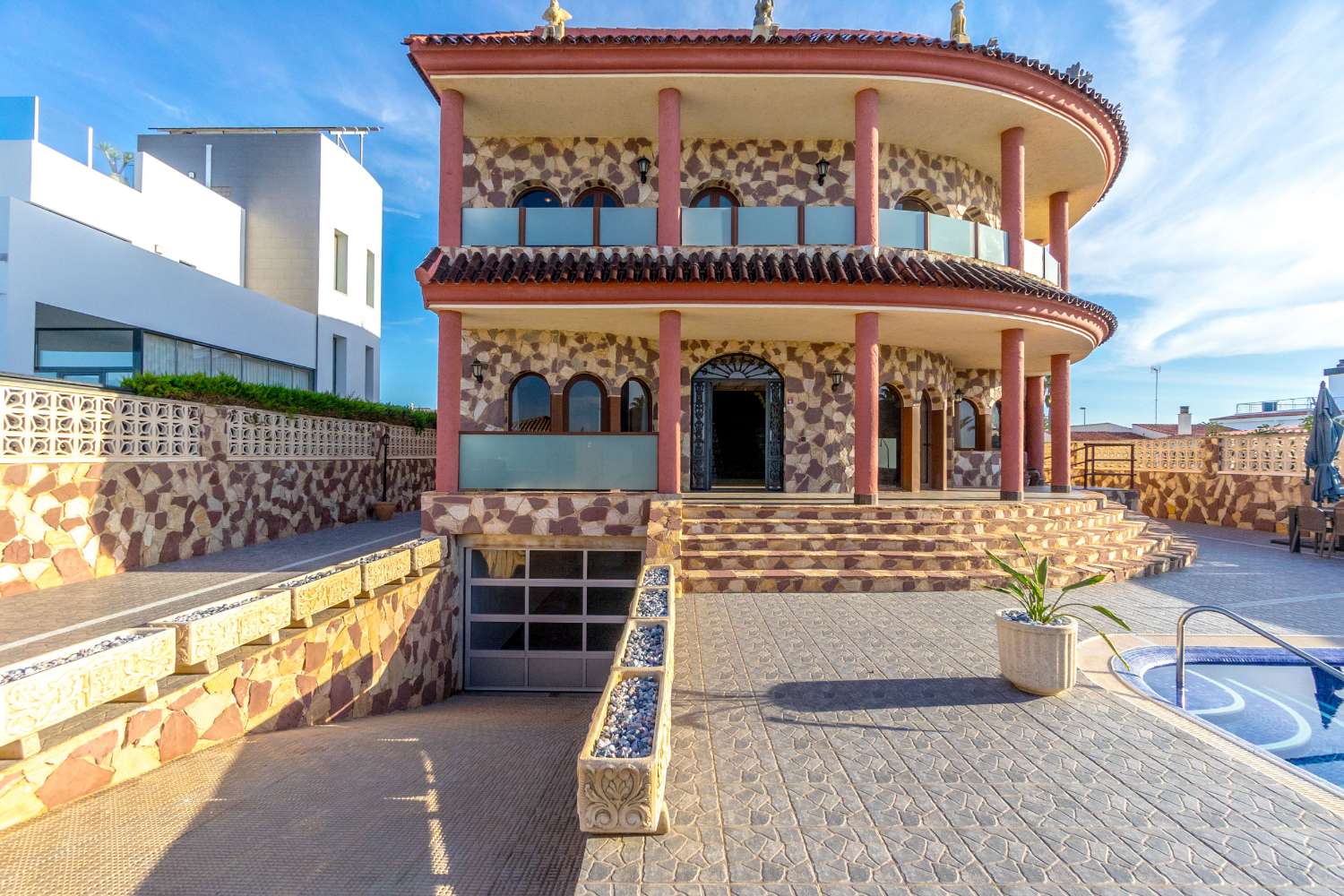 Eksklusiv villa 150 meter fra La Zenia-stranden