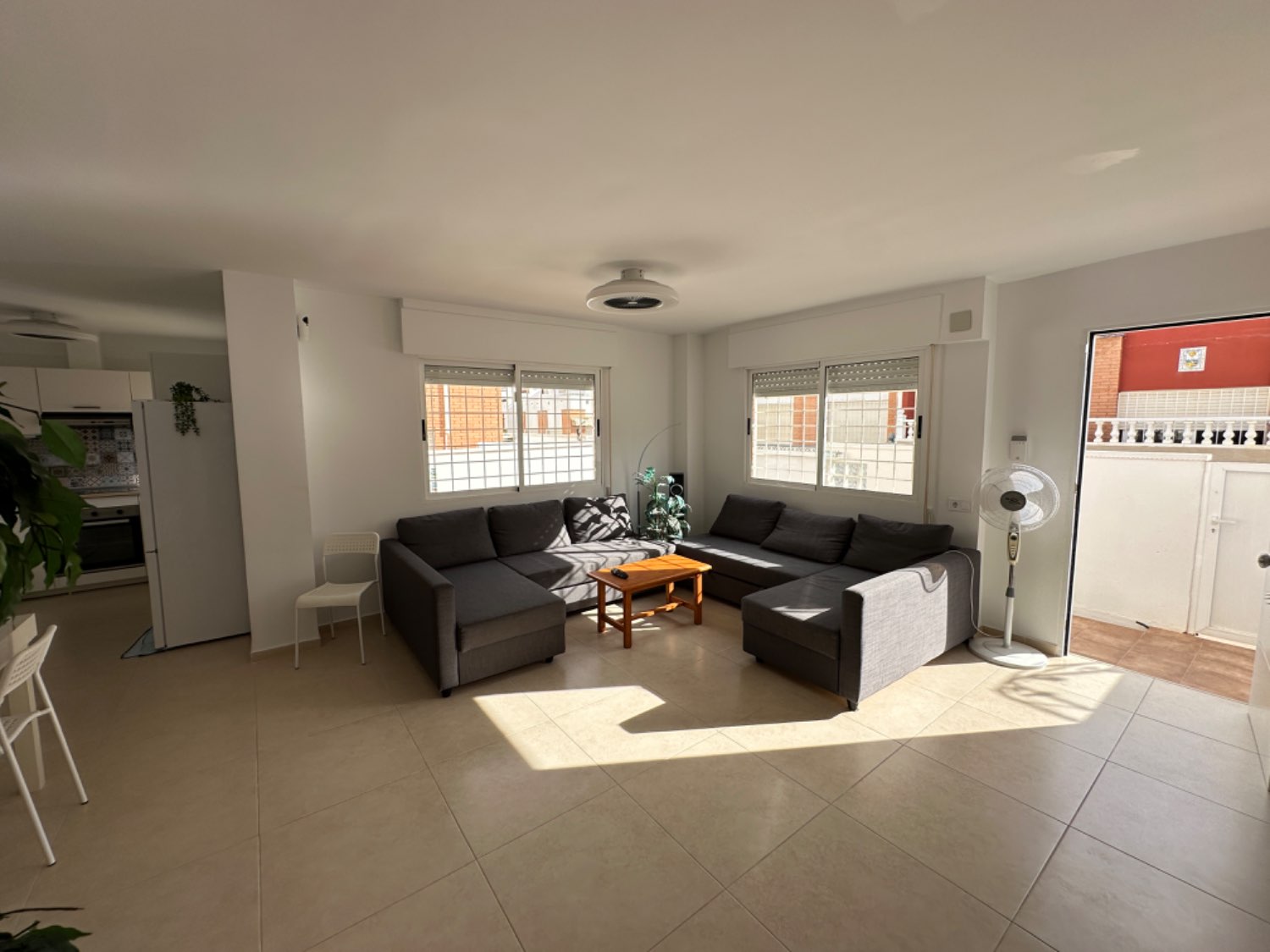 Gerenoveerde duplex met 3 slaapkamers en een badkamer in Los Altos de Orihuela costa