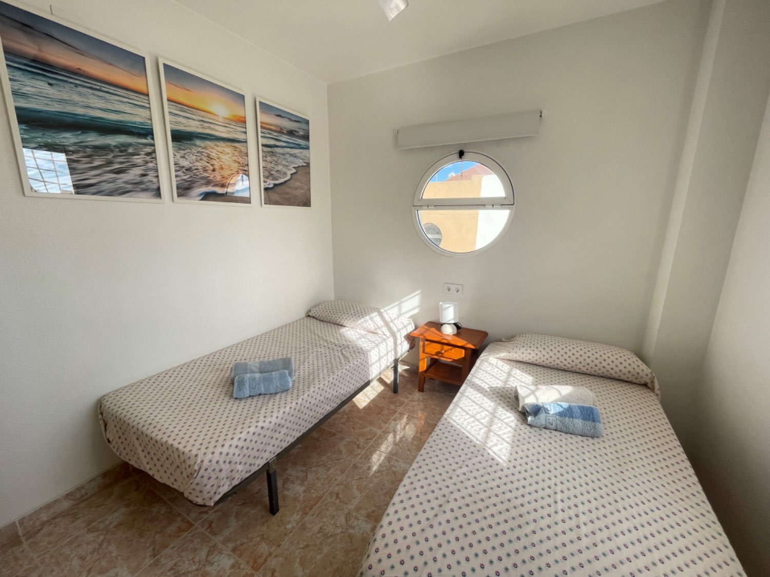 Duplex ristrutturato con 3 camere da letto e un bagno a Los Altos de Orihuela costa