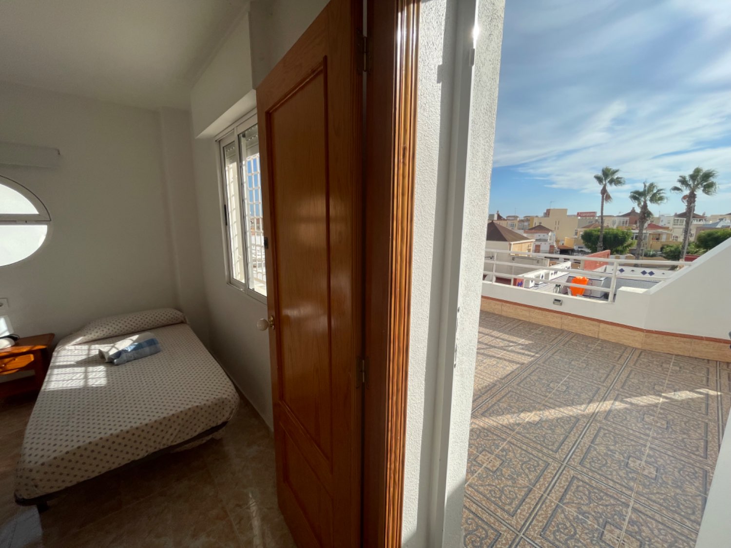 Duplex rénové de 3 chambres et une salle de bain à Los Altos de Orihuela costa