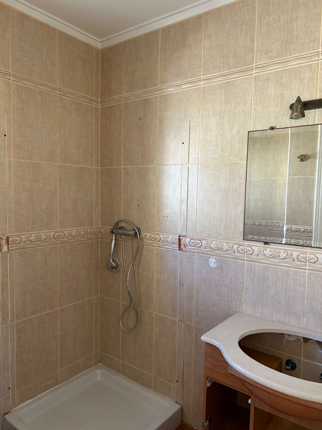 Villa de 2 dormitorios, 2 baños, solárium y 1 piscina privada