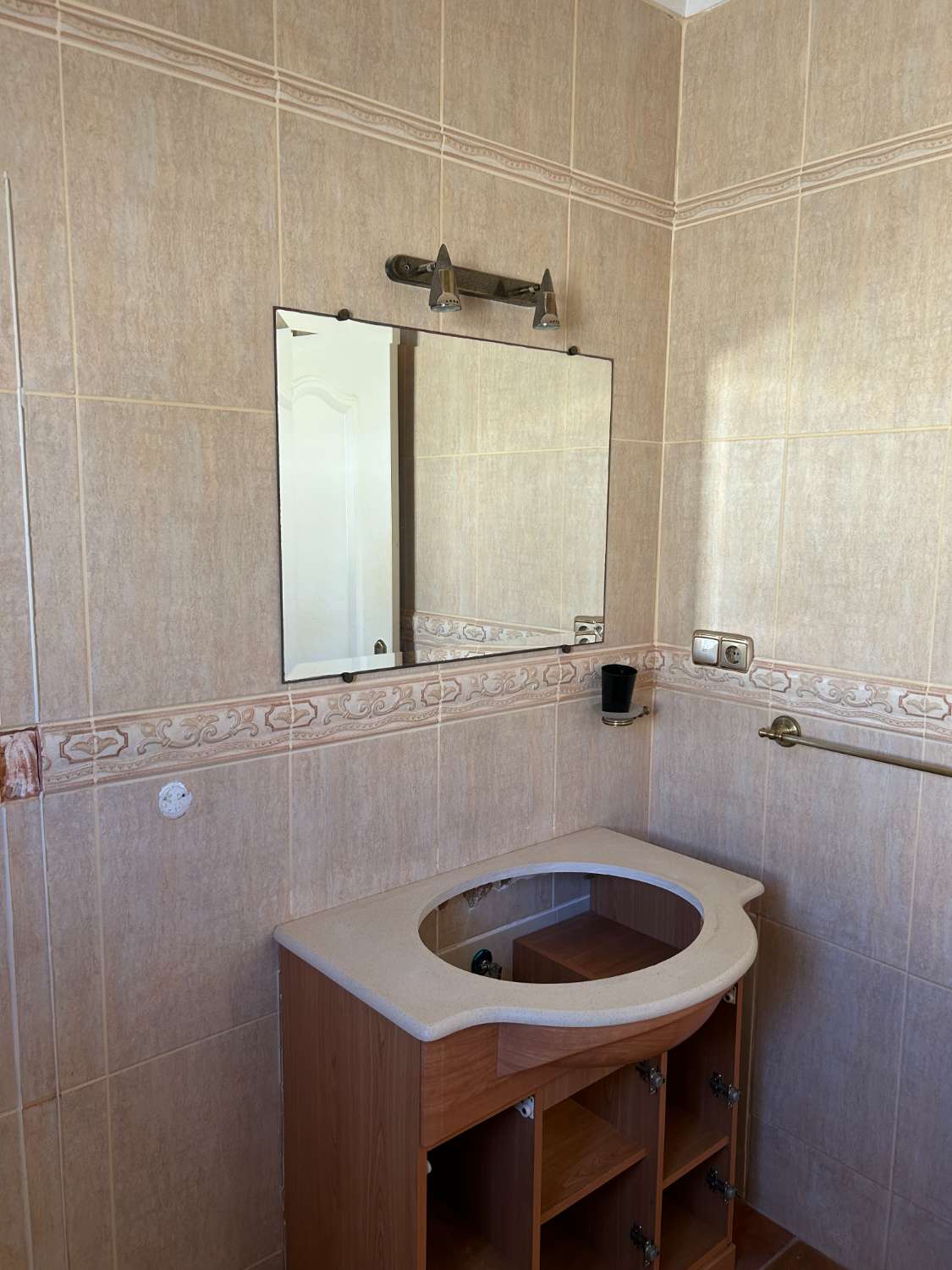 Villa de 2 dormitorios, 2 baños, solárium y 1 piscina privada