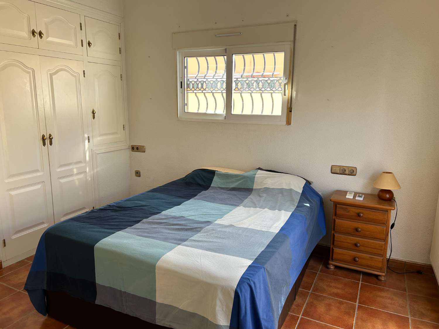 Villa de 2 dormitorios, 2 baños, solárium y 1 piscina privada