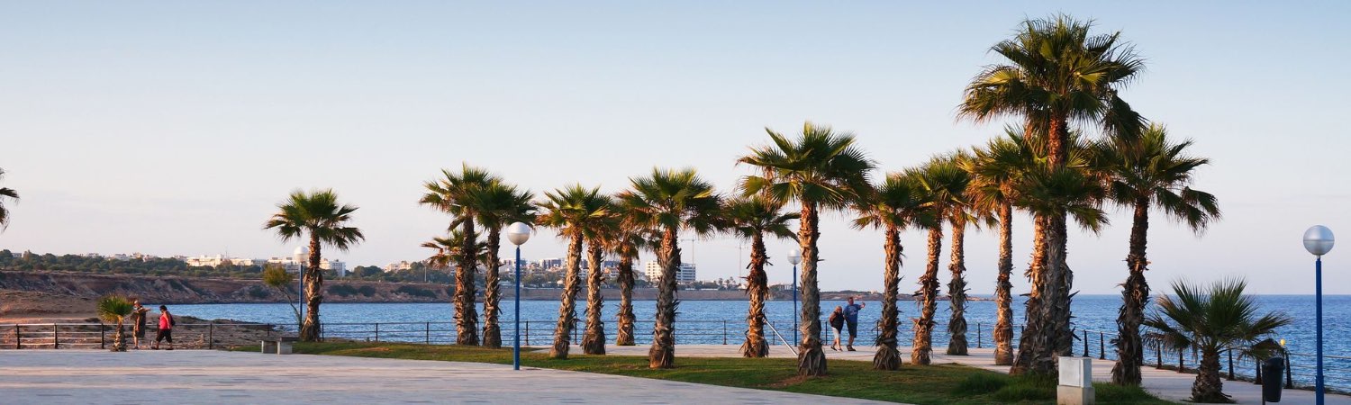 Duplex met 3 slaapkamers, 2 badkamers, gelegen in de hoogten van Orihuela costa met gemeenschappelijk zwembad