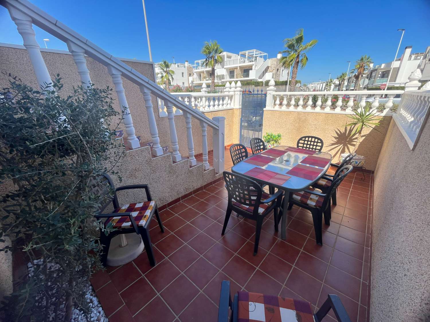 Beautiful 2 bedroom, 2 bathroom townhouse in Punta Prima