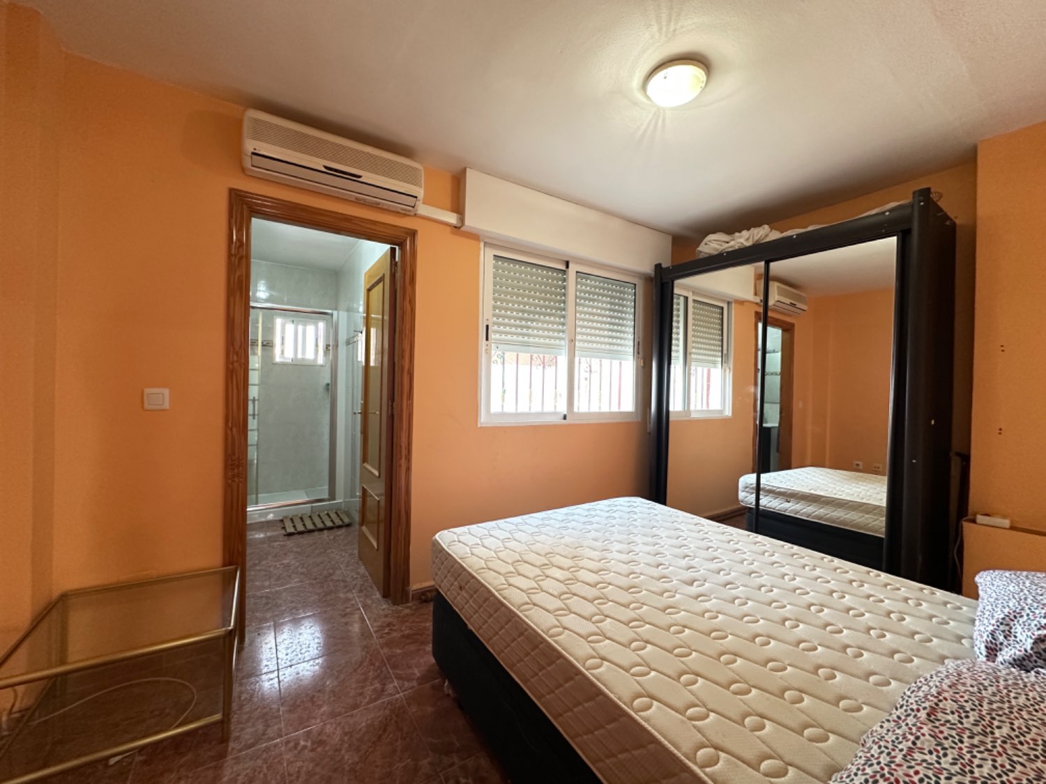 Opportunità! Duplex situato sulle alture di Orihuela costa con 4 camere da letto, 3 bagni, garage sotterraneo