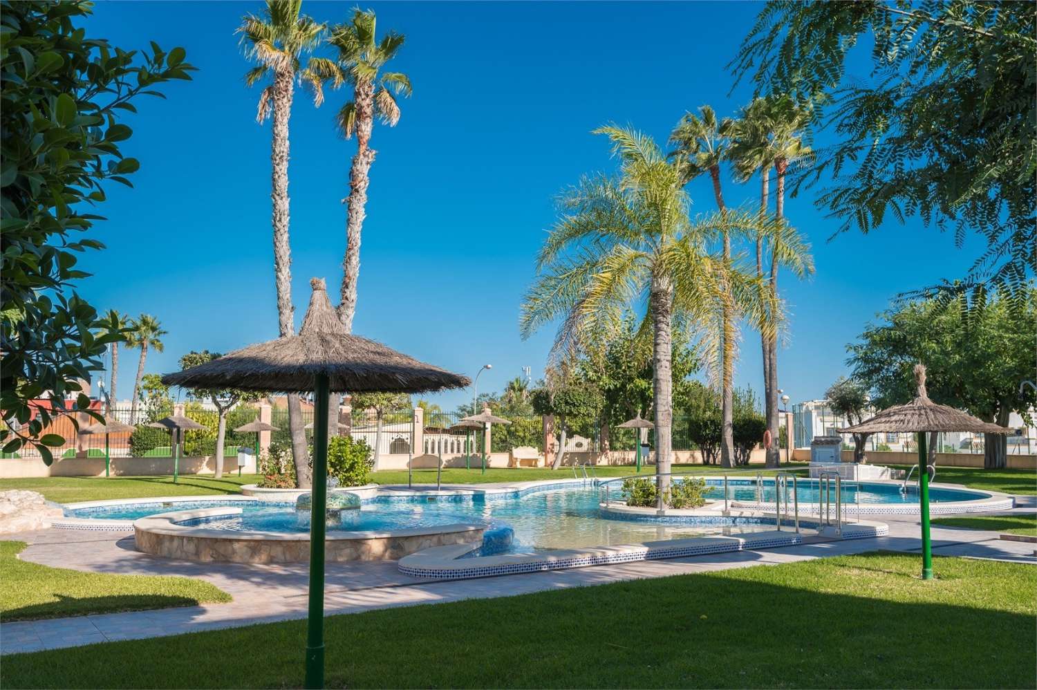 Charmanter Bungalow mit 3 Schlafzimmern und Meerblick in La Florida