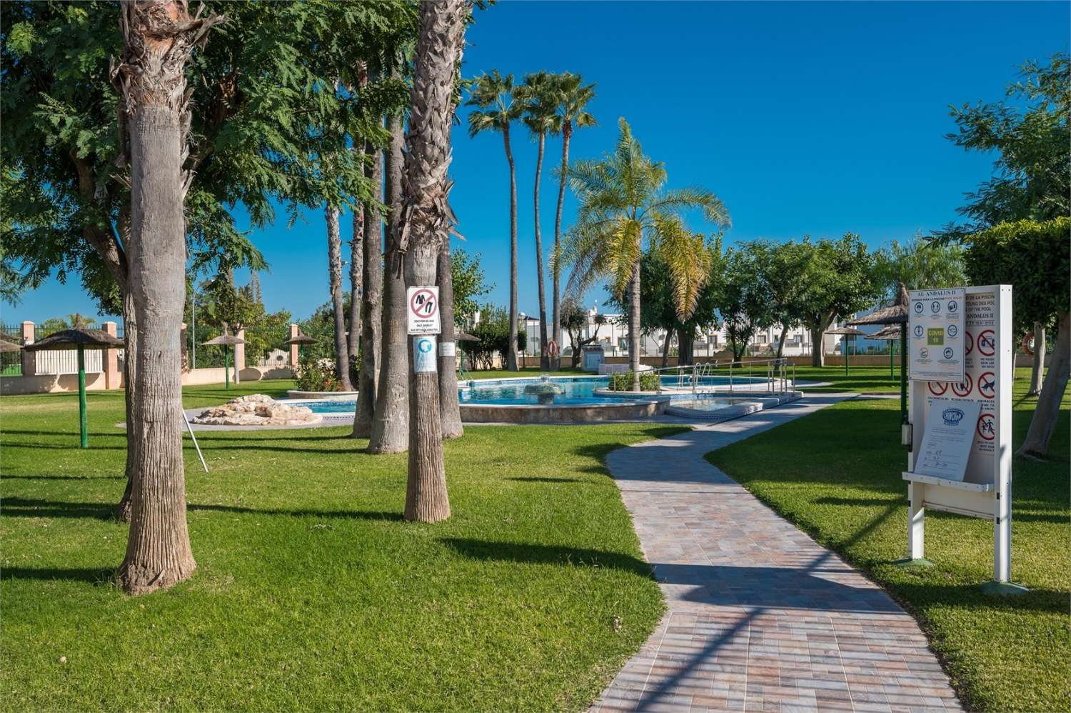 Charmante bungalow met 3 slaapkamers en uitzicht op zee in La Florida