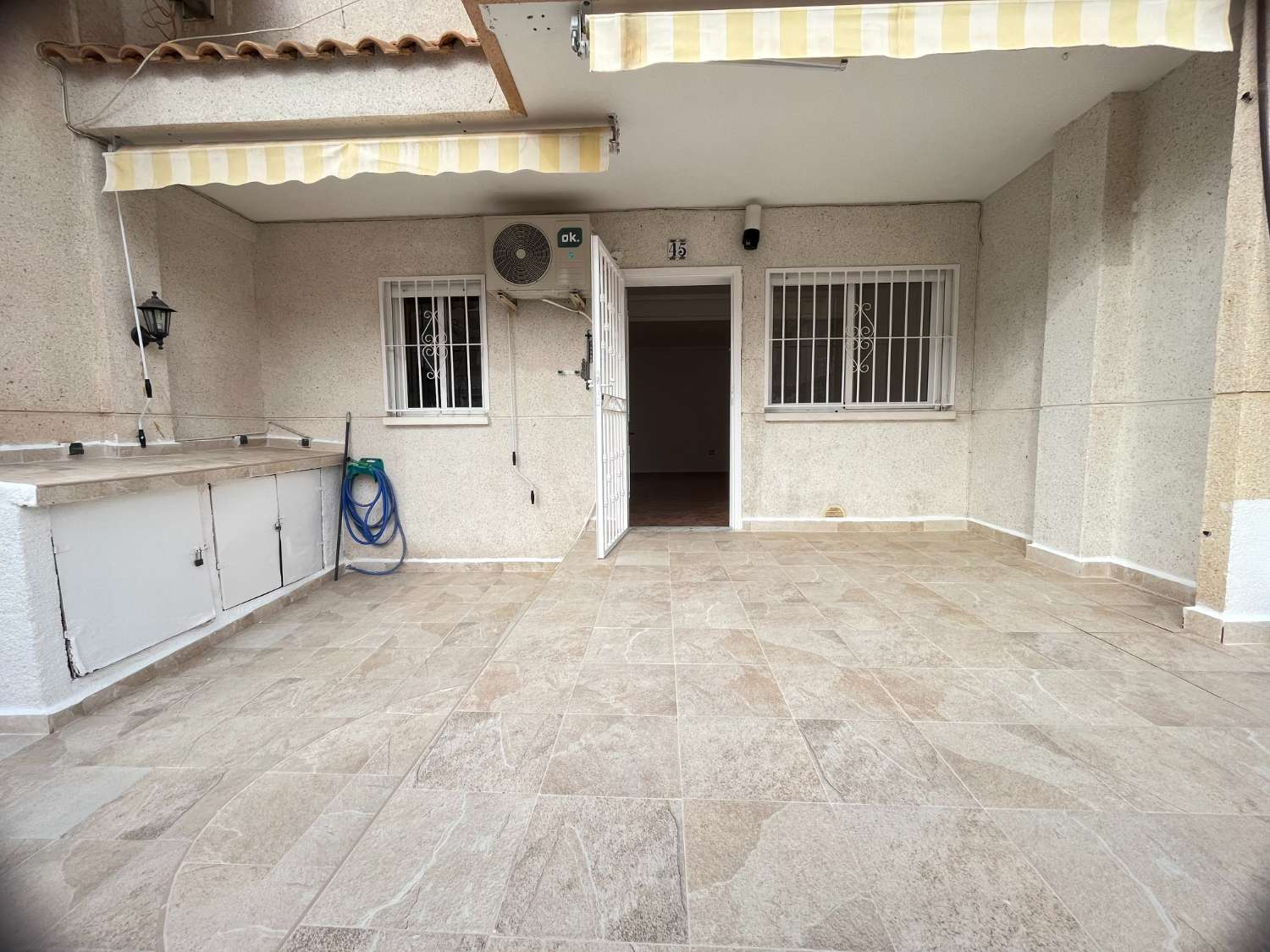 2 Bedroom Townhouse In Aguas Nuevas, Torrevieja