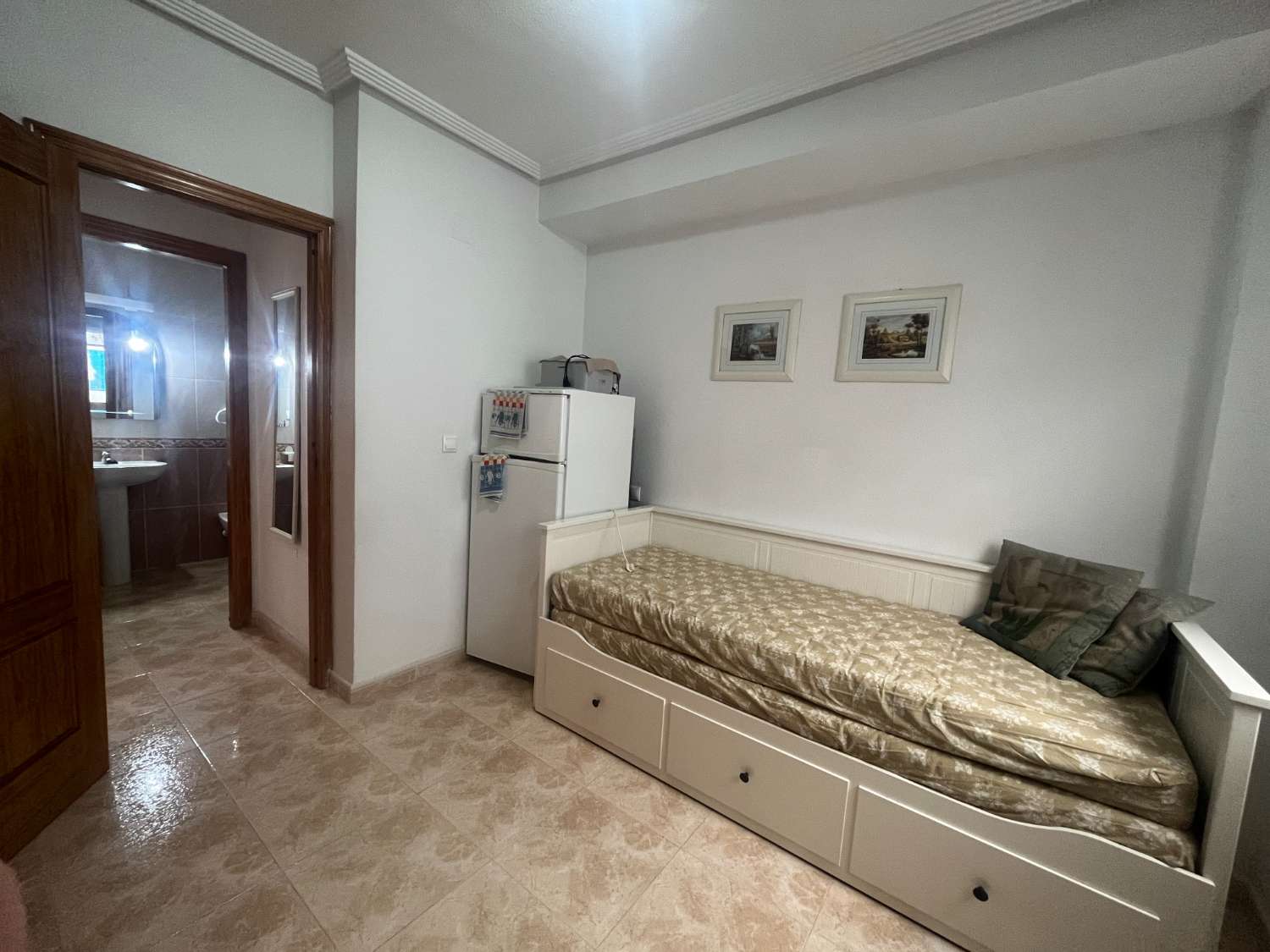 apartamento en planta baja  de 2 dormitorios situado en los altos de Orihuela costa