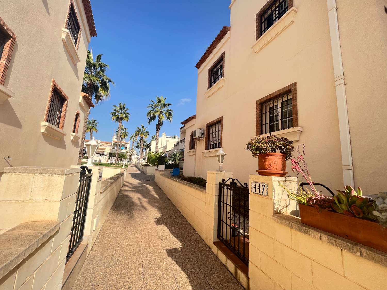 Appartement moderne avec jolie terrasse sur le toit—Parfait pour recevoir !