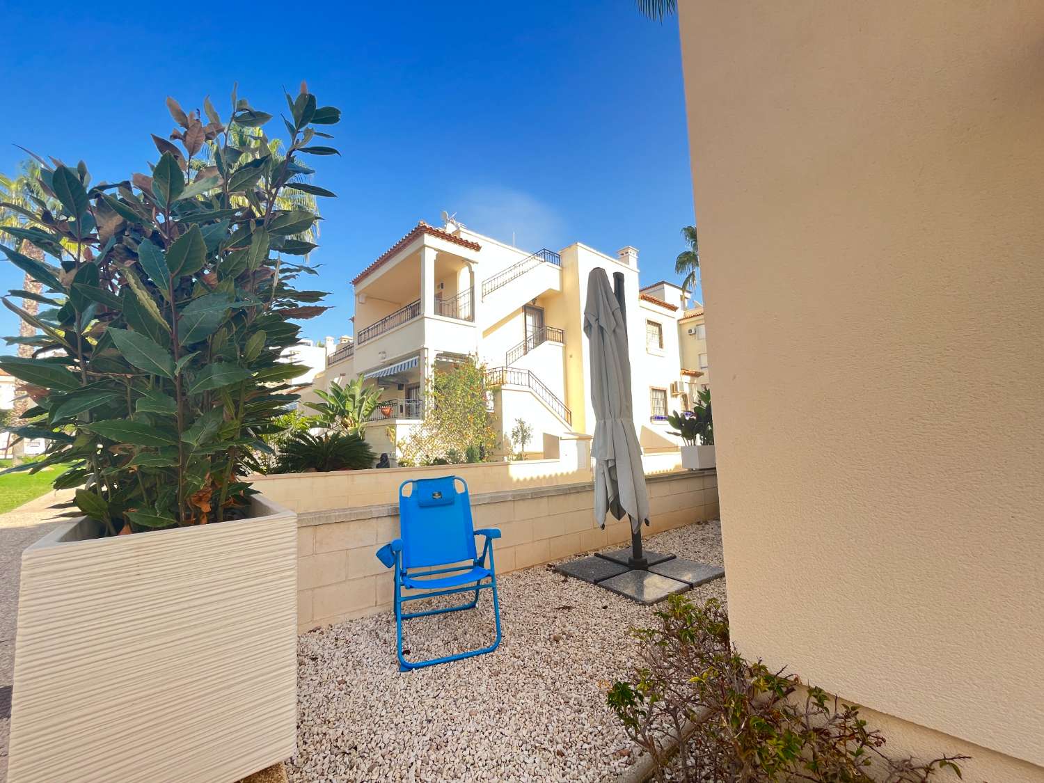 Appartement moderne avec jolie terrasse sur le toit—Parfait pour recevoir !