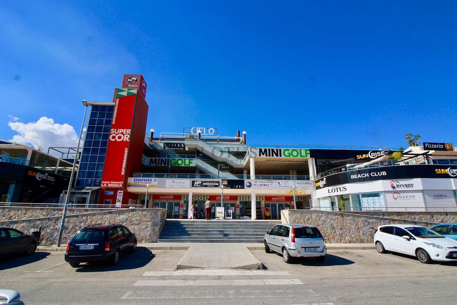 Appartement moderne avec jolie terrasse sur le toit—Parfait pour recevoir !