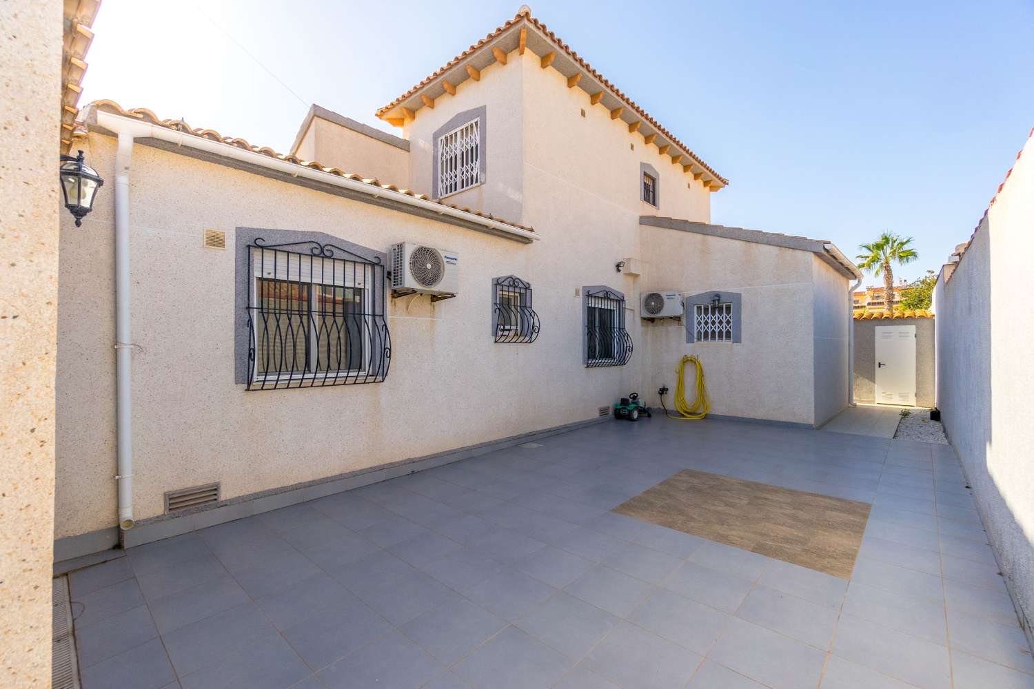 Villa  de lujo única en Las Chismosas ( Orihuela Costa )