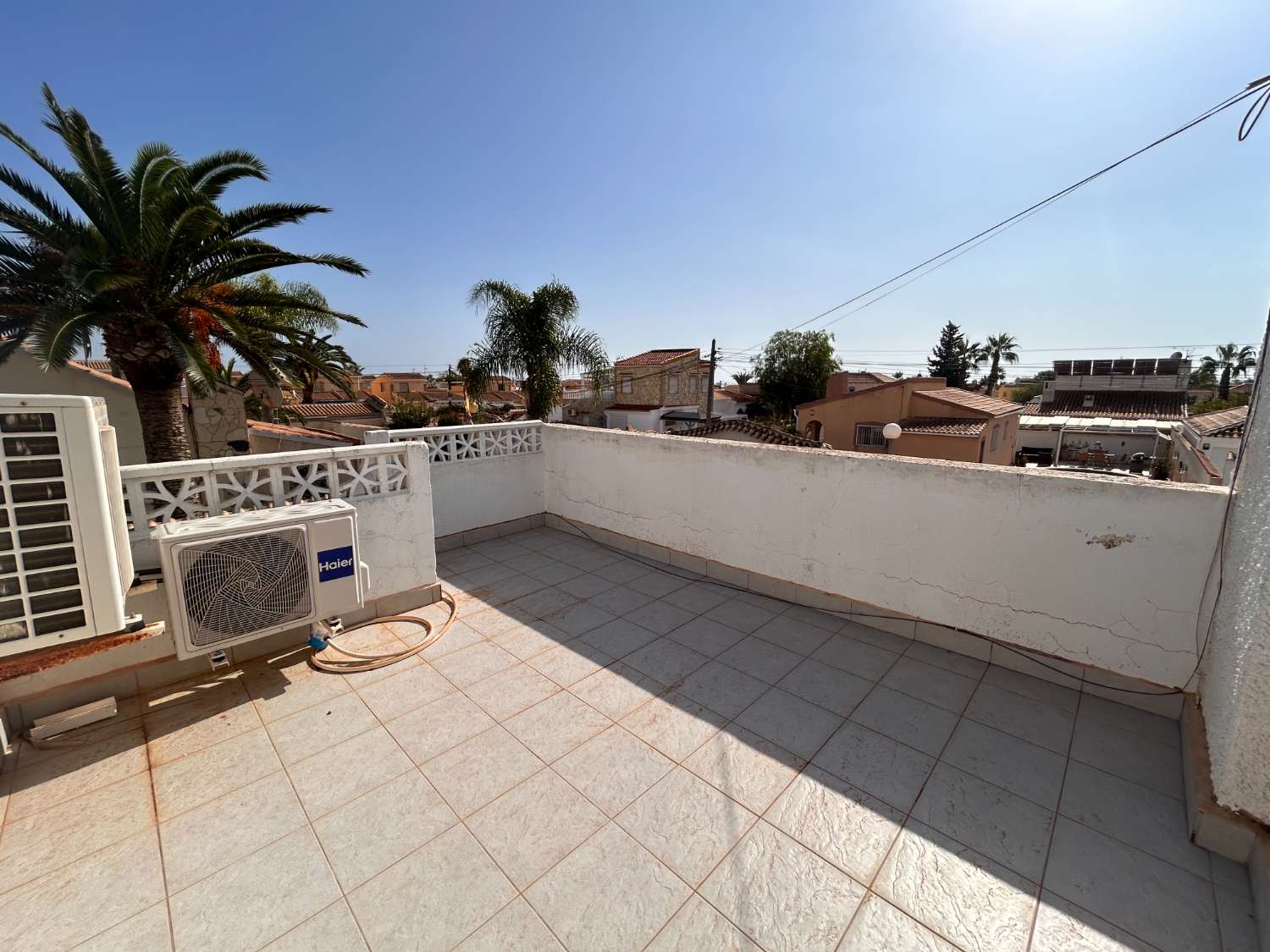 Espaciosa casa de 4 dormitorios con piscina privada y gran espacio al aire libre