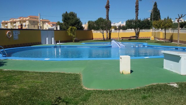 Ground floor apartment located in La Florida (Orihuela Costa) with 2 bedrooms 1 bathroom and 2 communal swimming pools