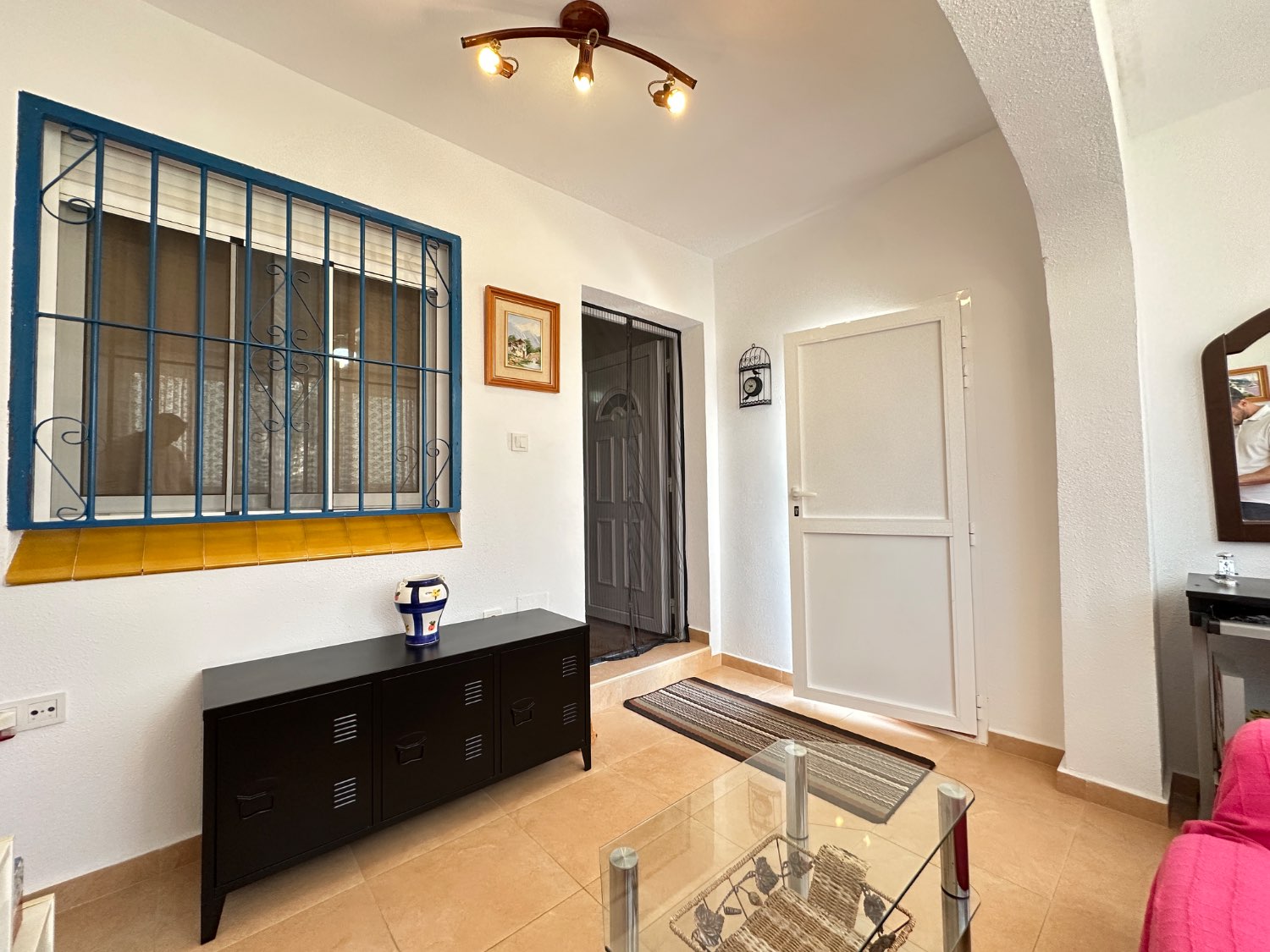 Appartement au rez-de-chaussée situé à La Florida (Orihuela Costa) avec 2 chambres, 1 salle de bain et 2 piscines communes