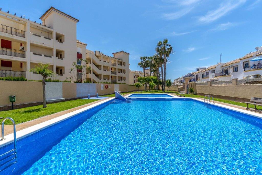 Ground floor apartment located in La Florida (Orihuela Costa) with 2 bedrooms 1 bathroom and 2 communal swimming pools